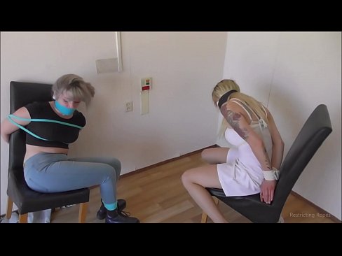❤️ Závislá / svázaná a s roubíkem / dáma v nesnázích ❤️ Porno video u nás cs.sexvideogif.ru ❤